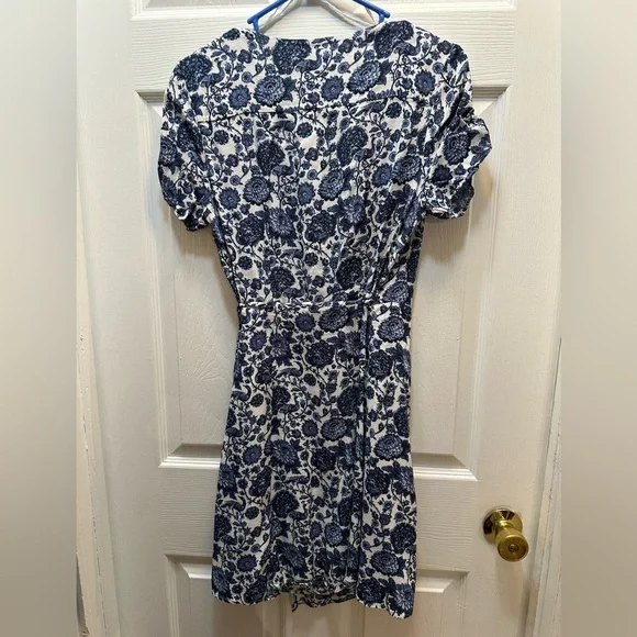 & Other Stories Navy and White Floral Wrap Midi Dress - Picture 3 of 3